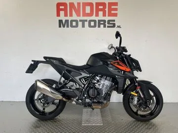 KTM 990 Duke (2024) — foto 1