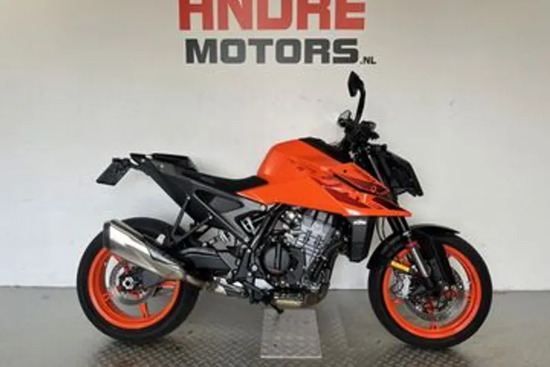 KTM 990 Duke (2024)