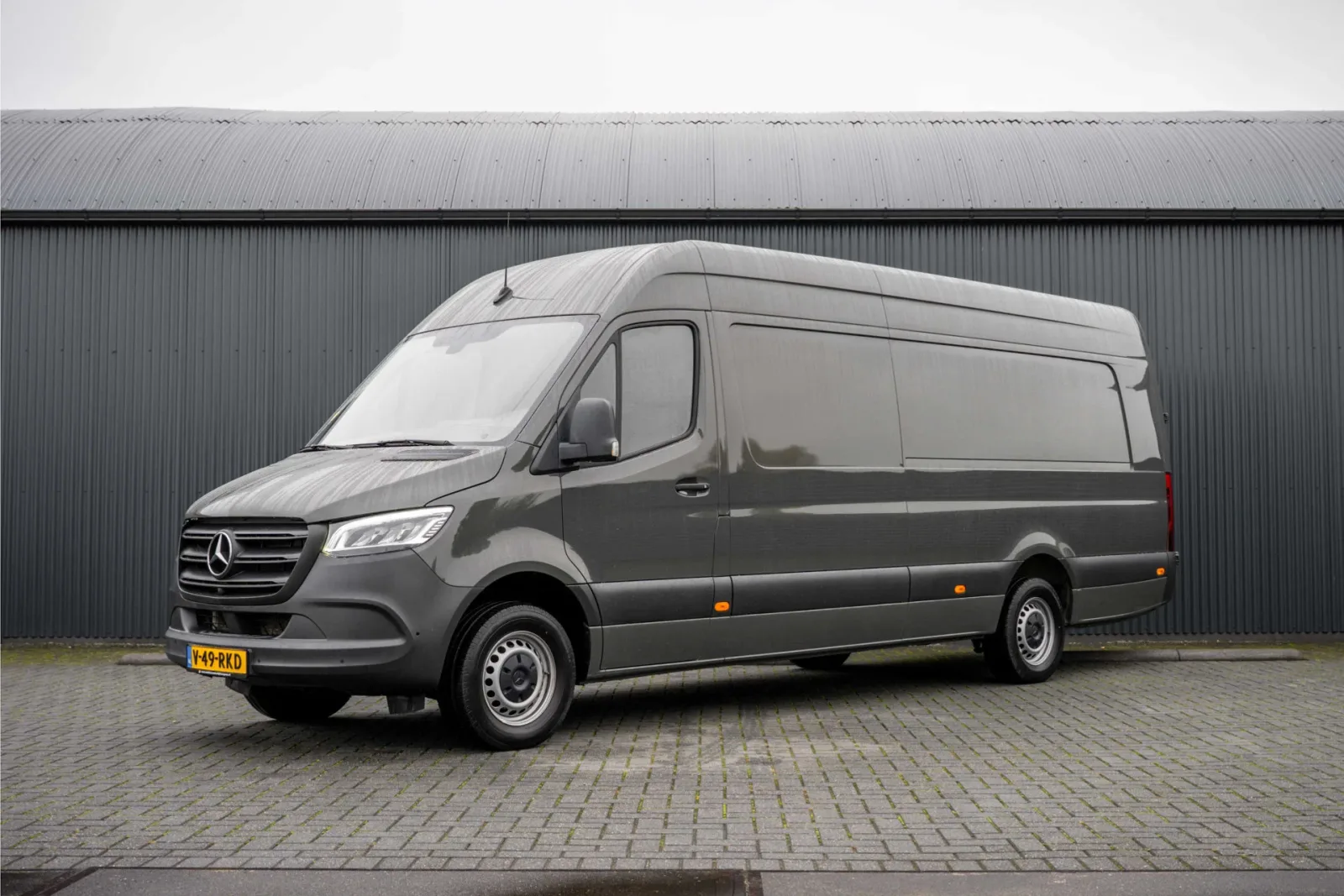Mercedes-Benz Sprinter (2024) — foto 1