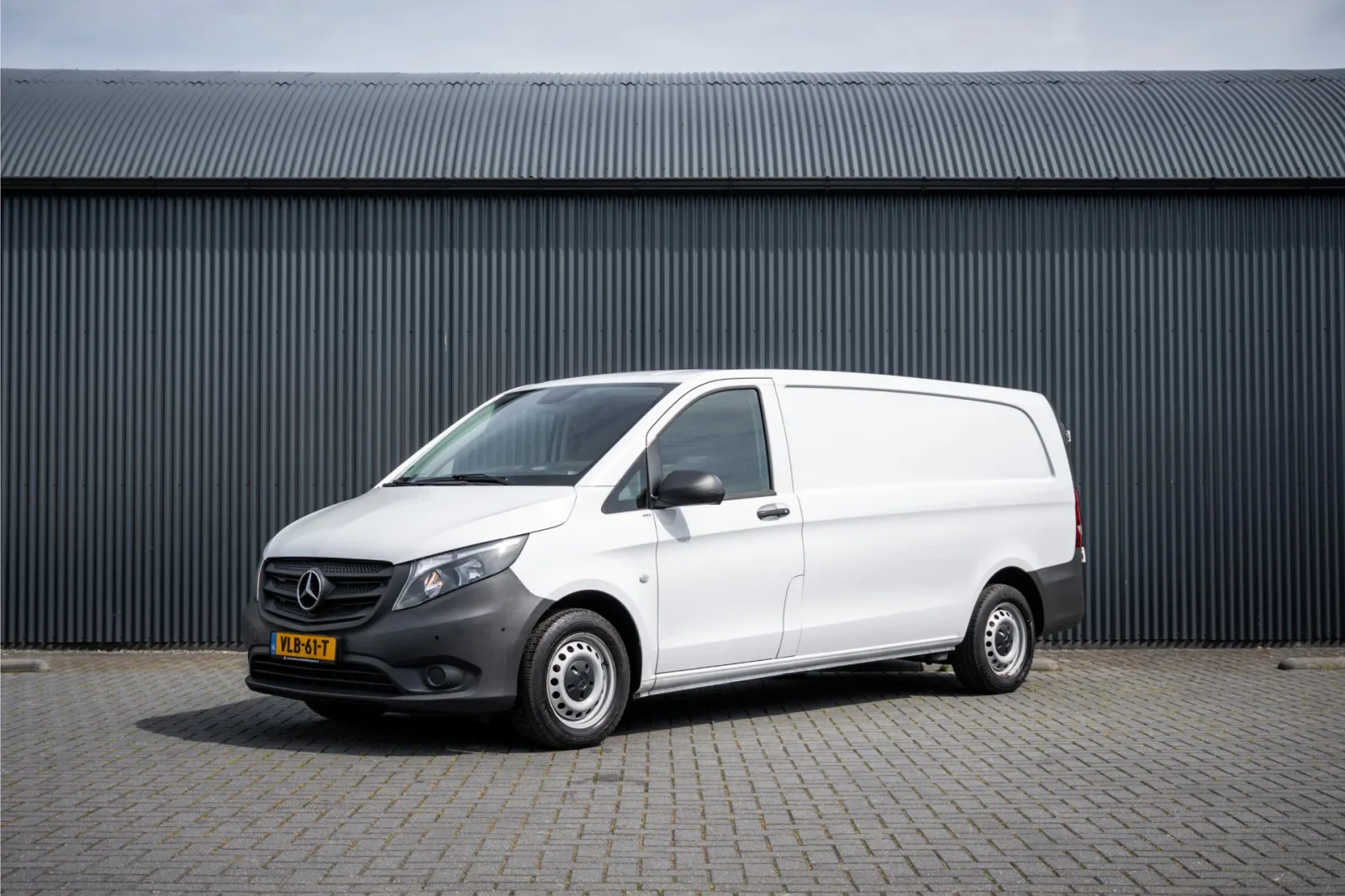 Mercedes-Benz Vito (2022) — foto 1