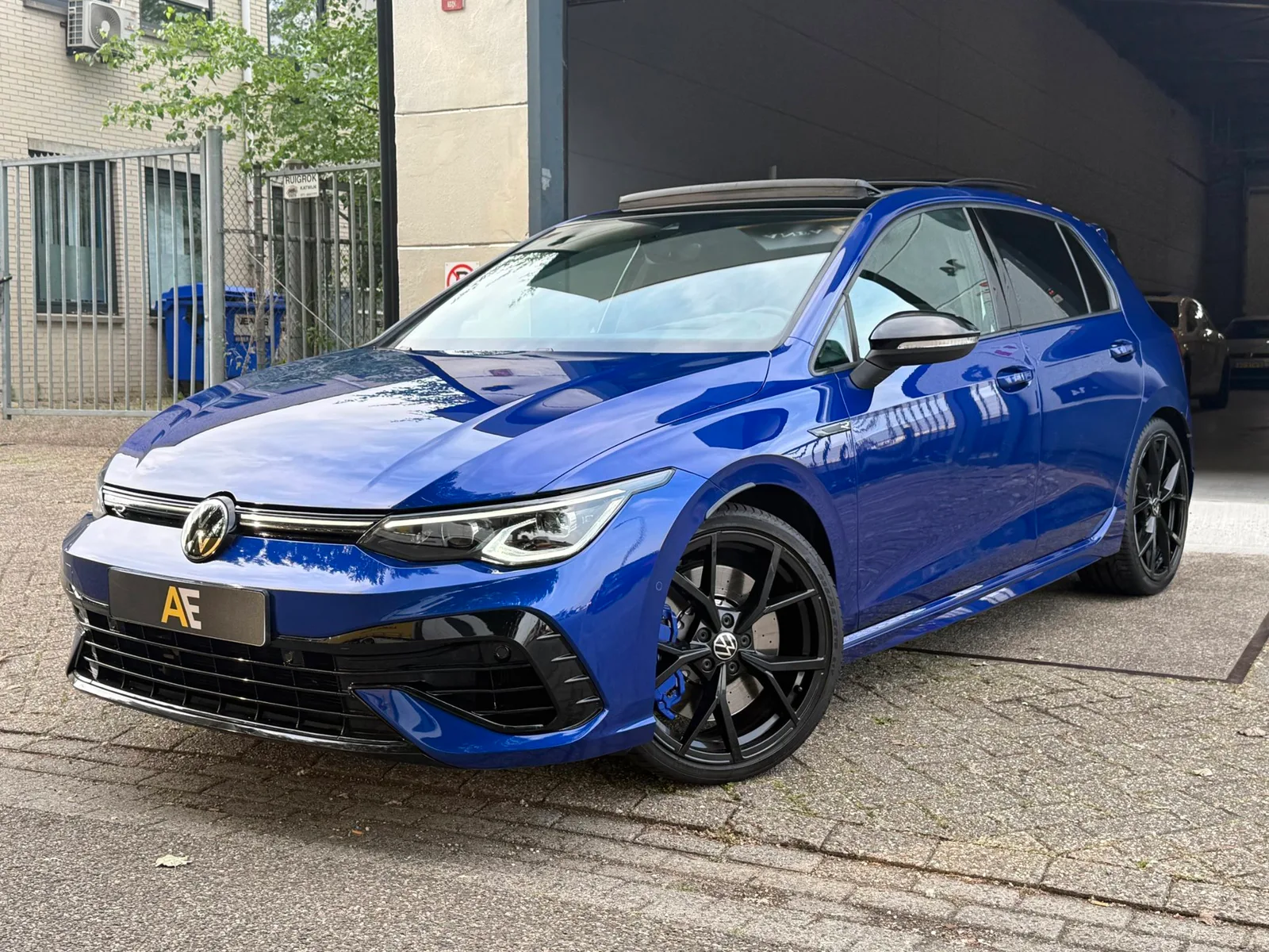 Volkswagen Golf (2021) — foto 1