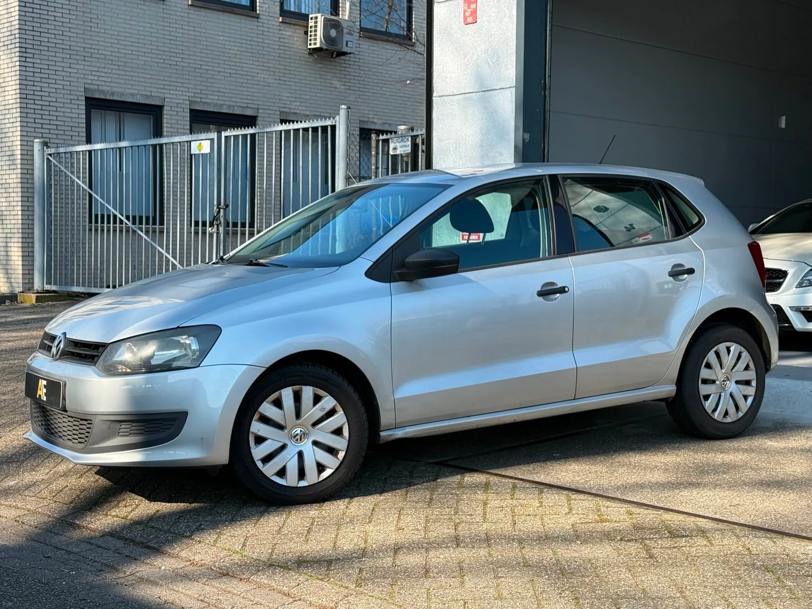 Volkswagen Polo (2011) — foto 1