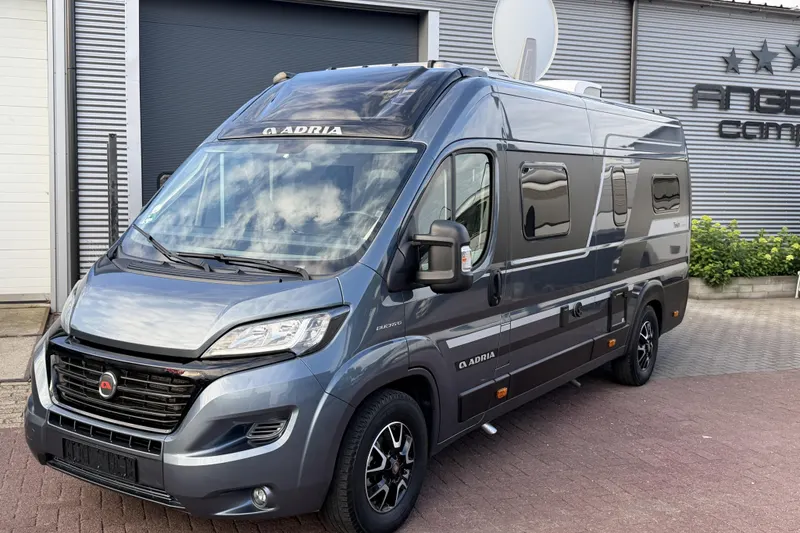 Adria Twin (2020)