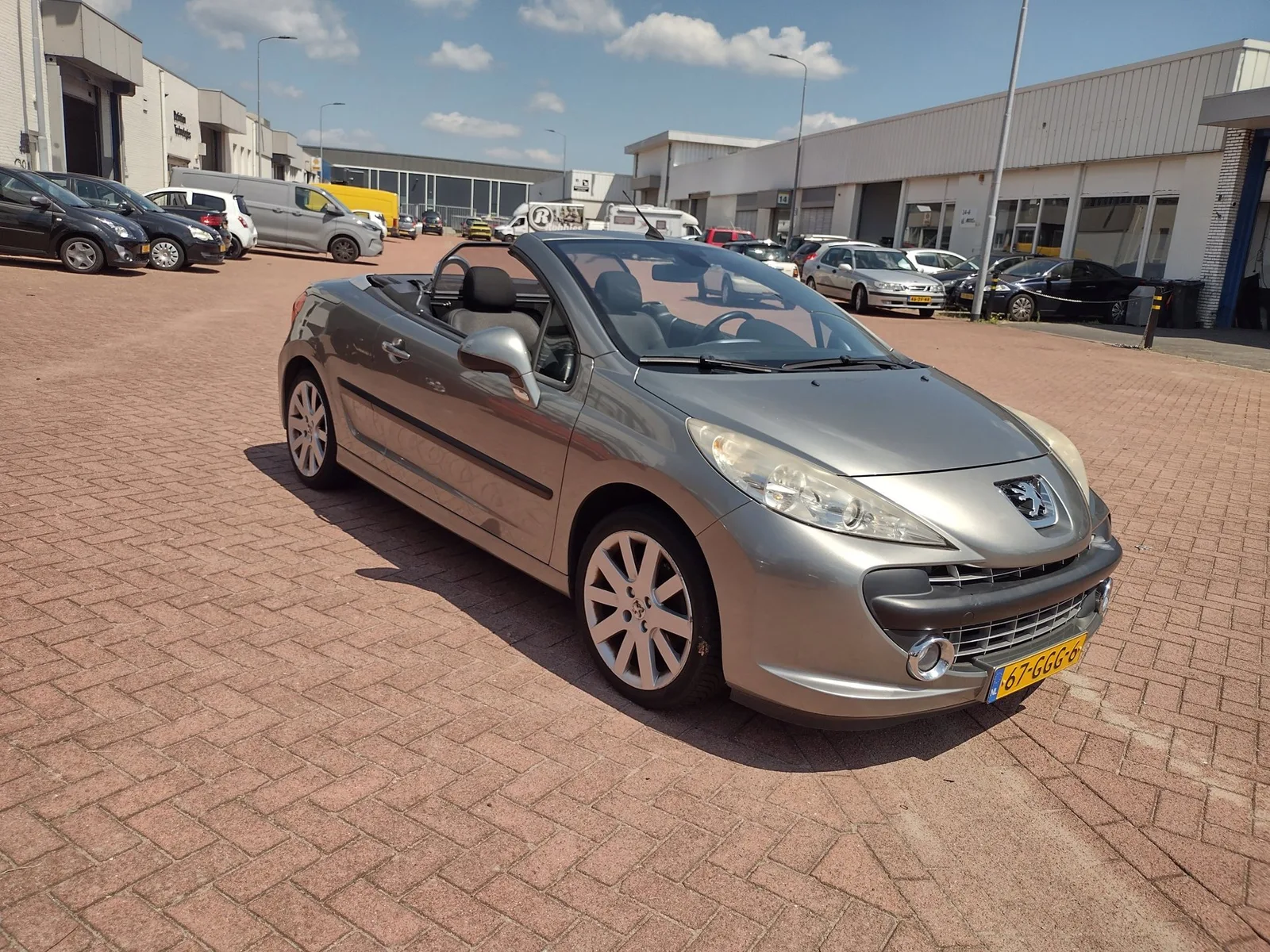 Peugeot 207 (2008) — foto 1