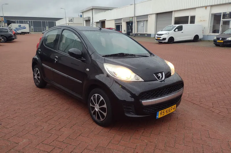 Peugeot 107 (2010)