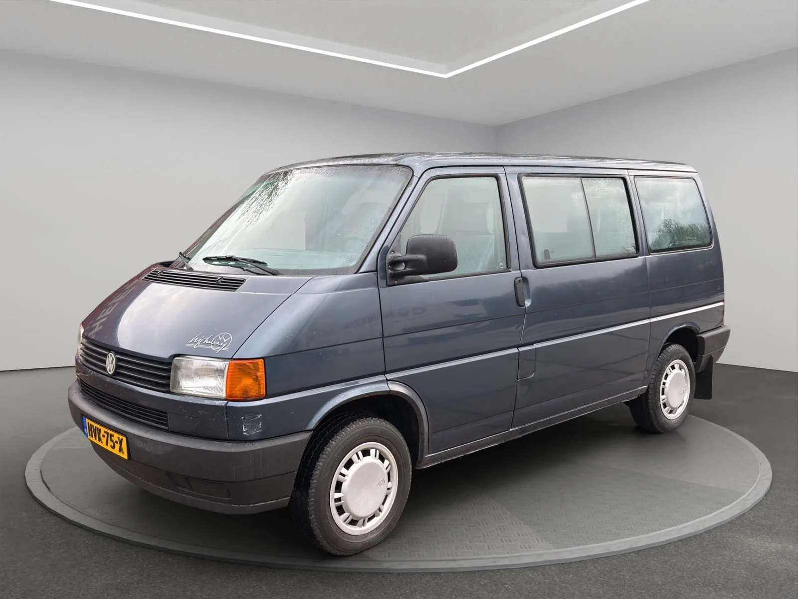 Volkswagen Multivan (1995) — foto 1