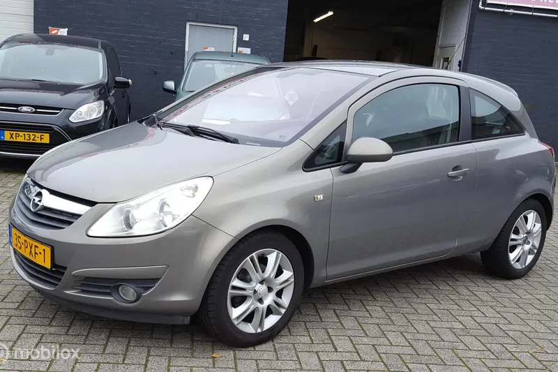 Opel Corsa (2011)