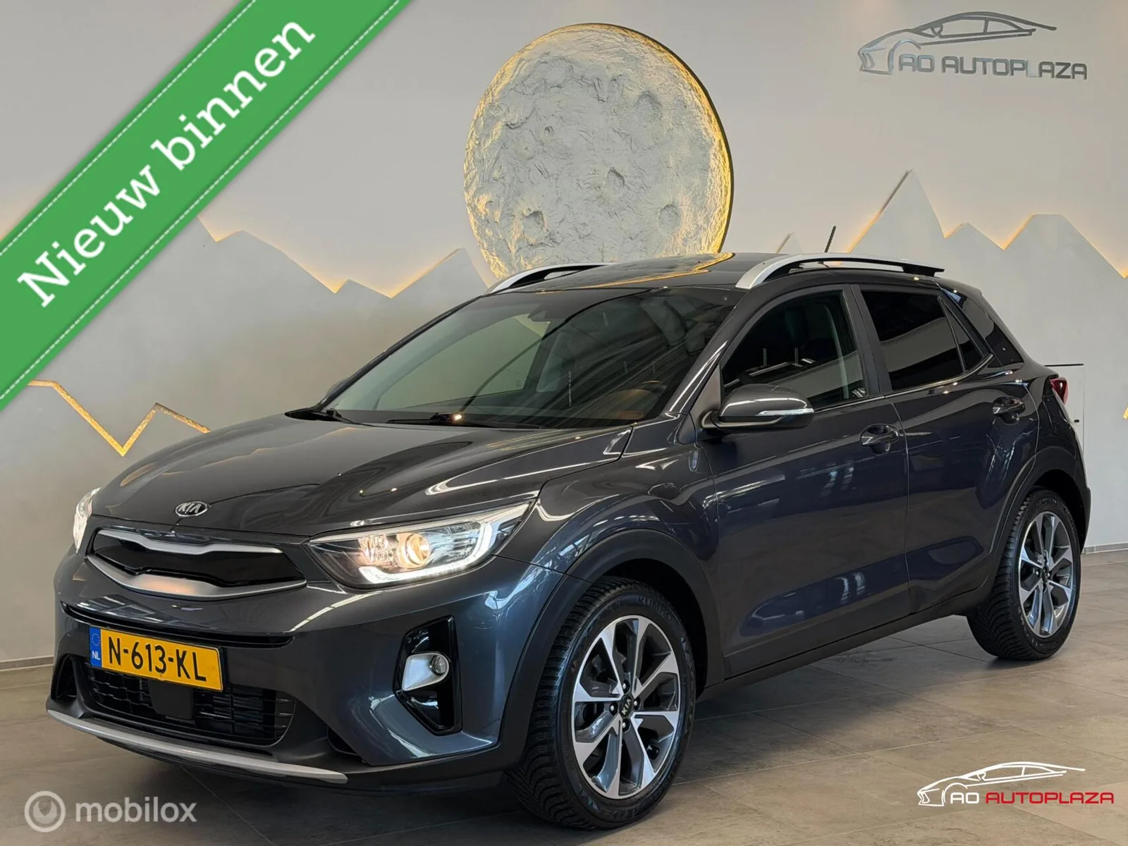 Kia Stonic (2017) — foto 1