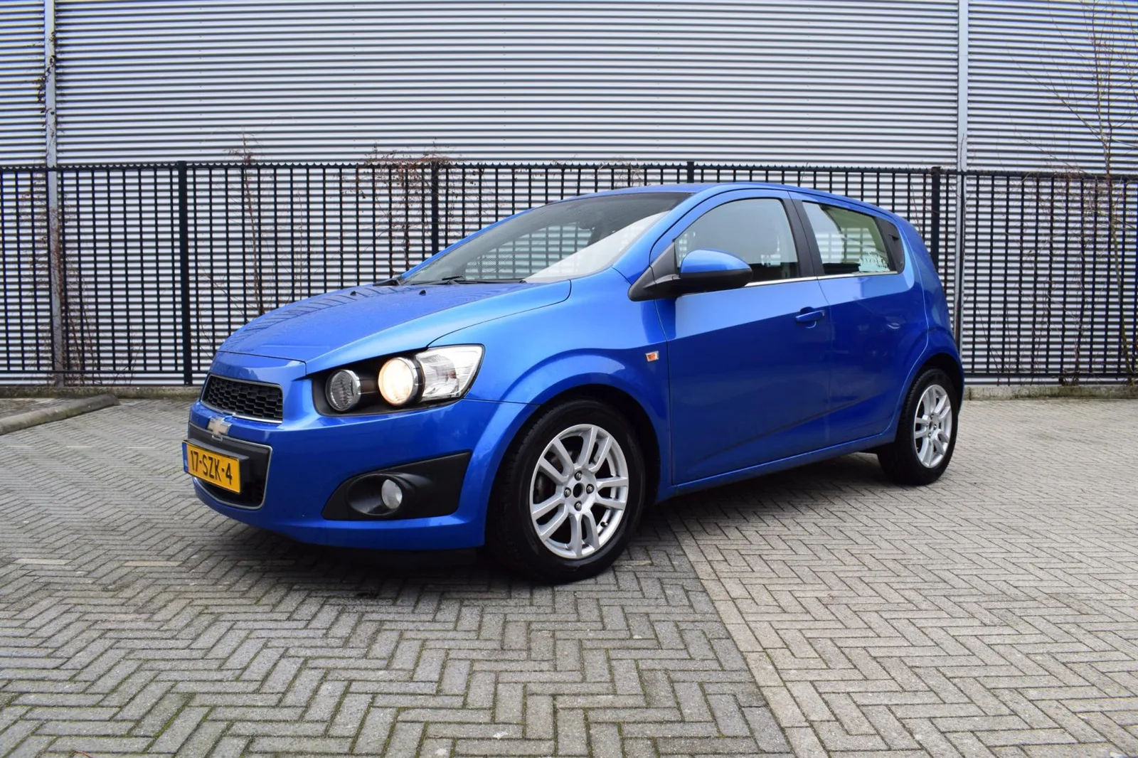 Chevrolet Aveo (2011) — foto 1