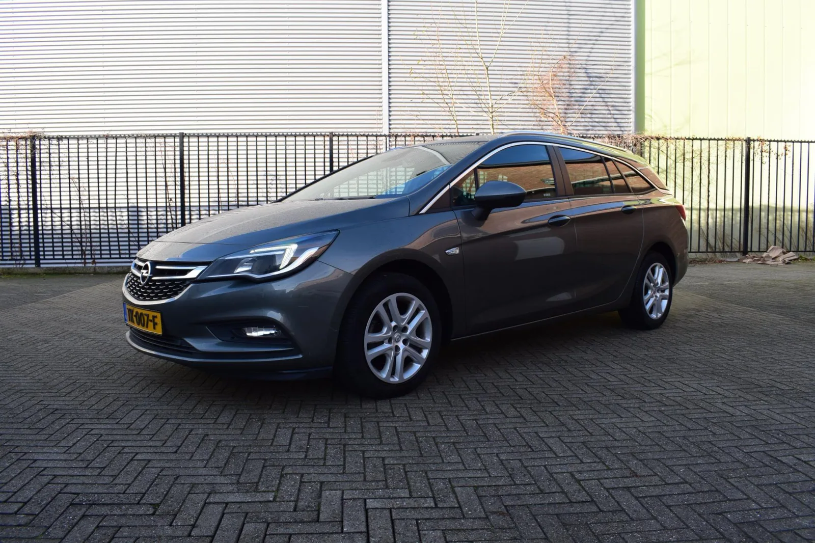 Opel Astra Sports Tourer (2018) — foto 1