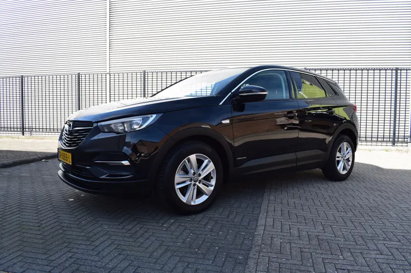 Opel Grandland X (2019)
