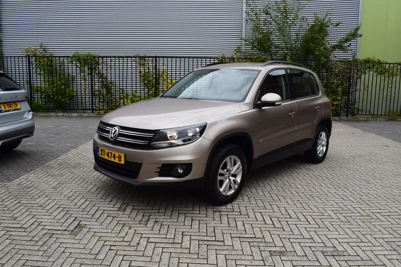 Volkswagen Tiguan (2012)