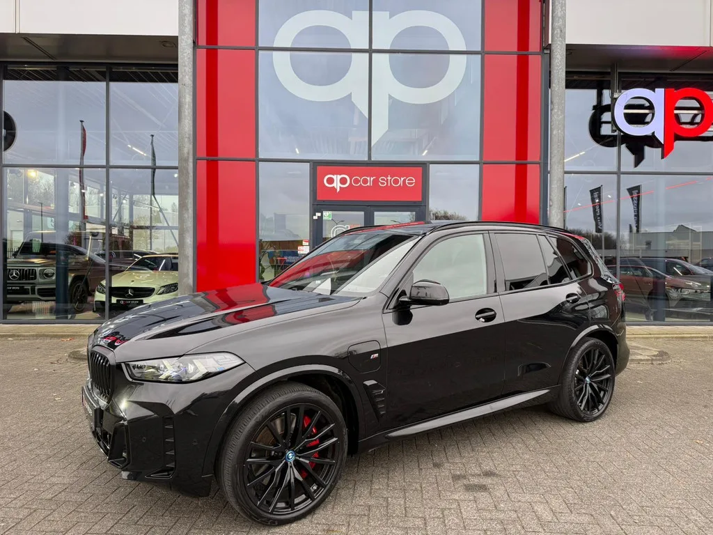 BMW X5 (2024) — foto 1
