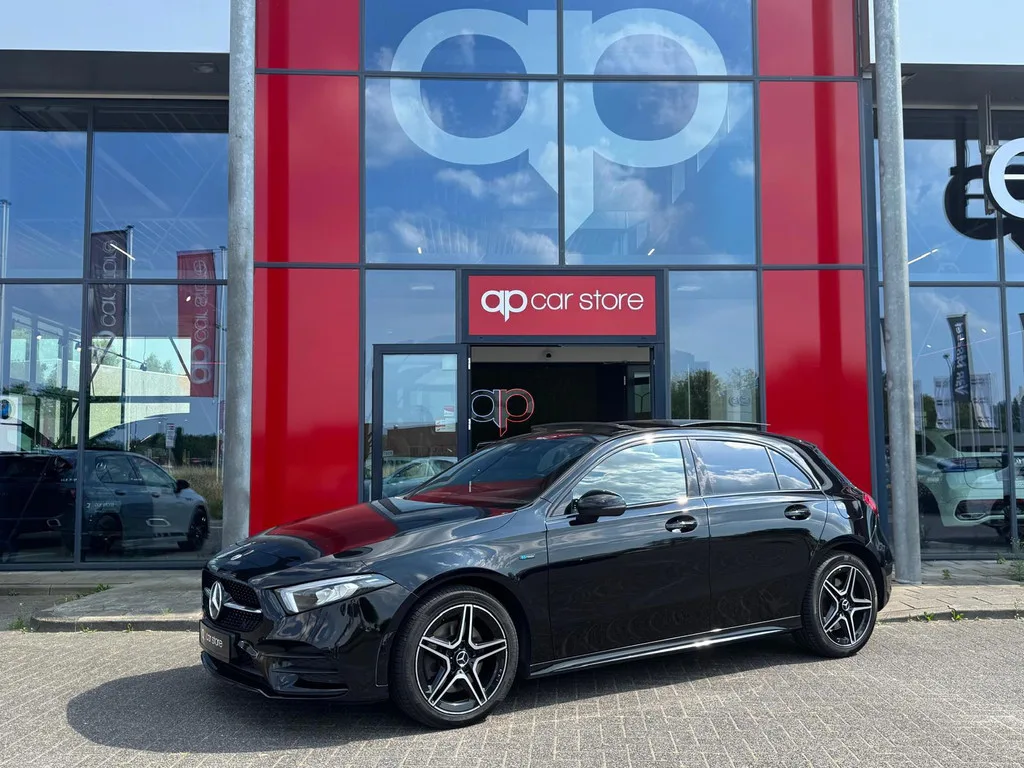 Mercedes-Benz A-Klasse (2020) — foto 1