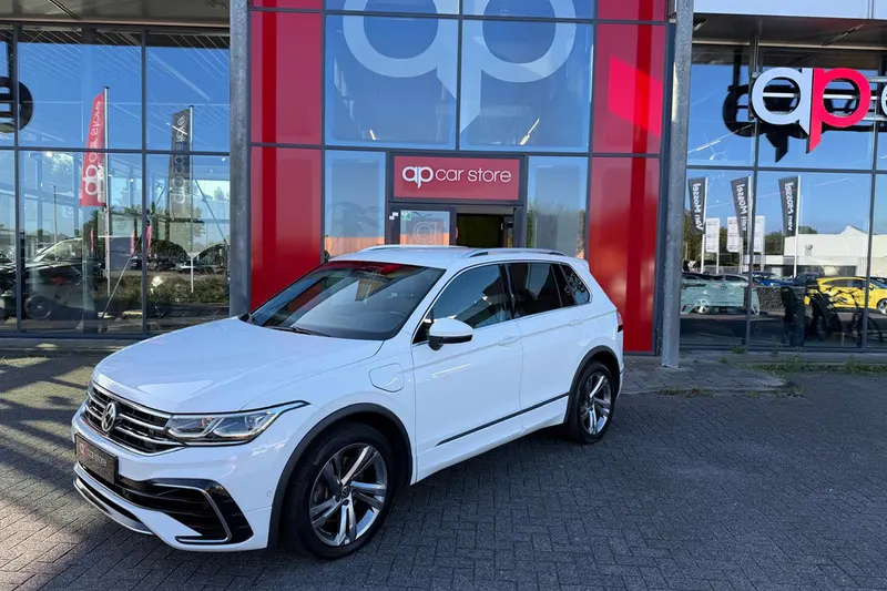 Volkswagen Tiguan (2021)
