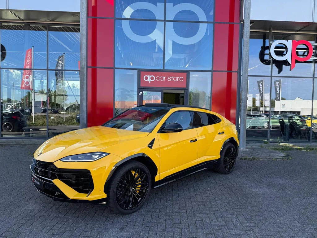 Lamborghini Urus (2026) — foto 1