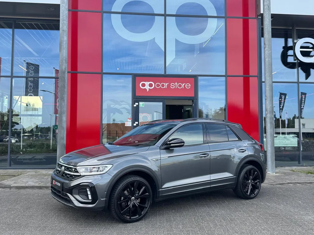 Volkswagen T-Roc (2023) — foto 1