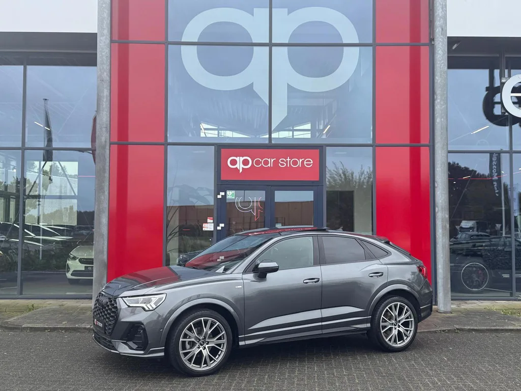 Audi Q3 Sportback (2023) — foto 1