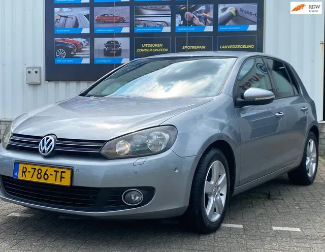 Volkswagen Golf (2010) — foto 1