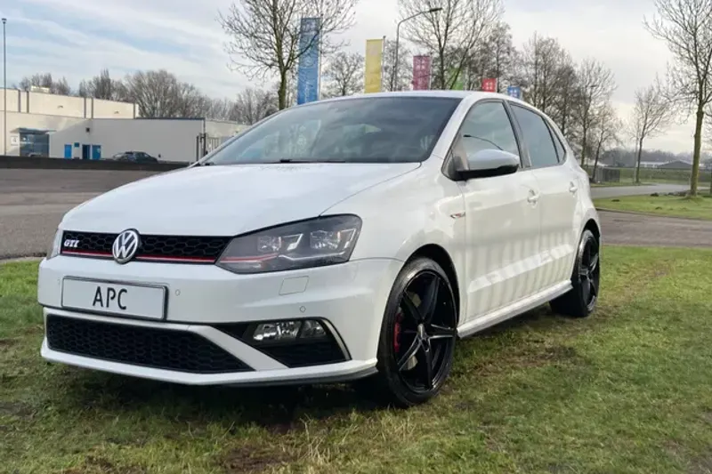 Volkswagen Polo (2015)