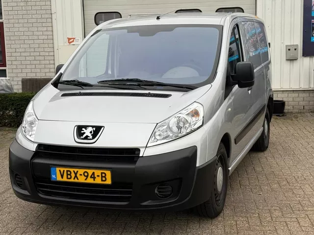 Peugeot Expert (2010) — foto 1