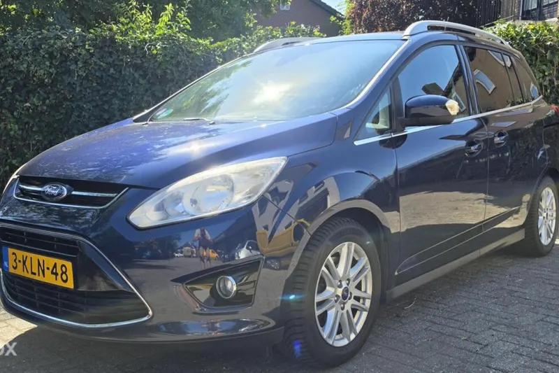 Ford Grand C-Max (2013)