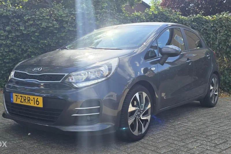 Kia Rio (2015)