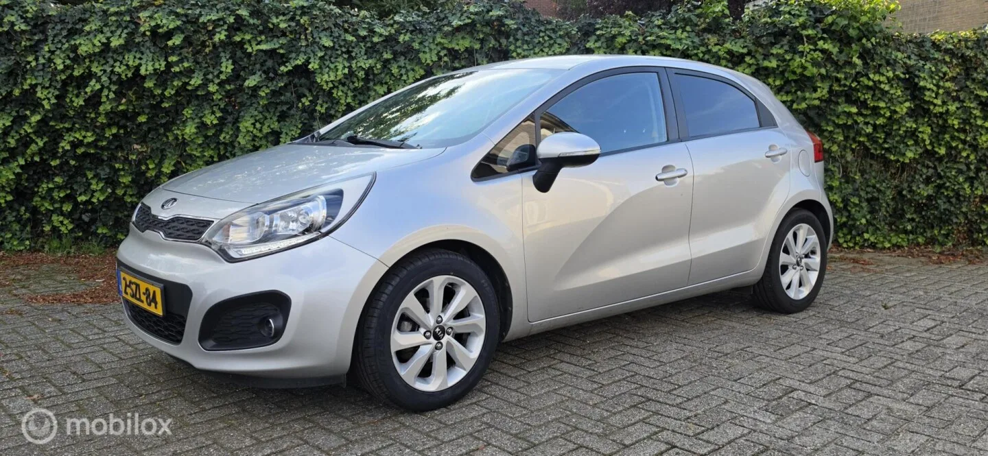 Kia Rio (2014) — foto 1