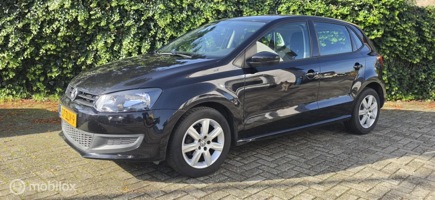 Volkswagen Polo (2011) — foto 1