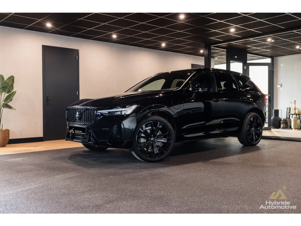 Volvo XC60 (2024) — foto 1