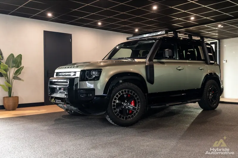 Land Rover Defender (2020)