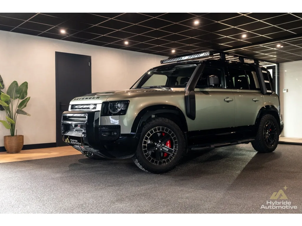 Land Rover Defender (2020) — foto 1