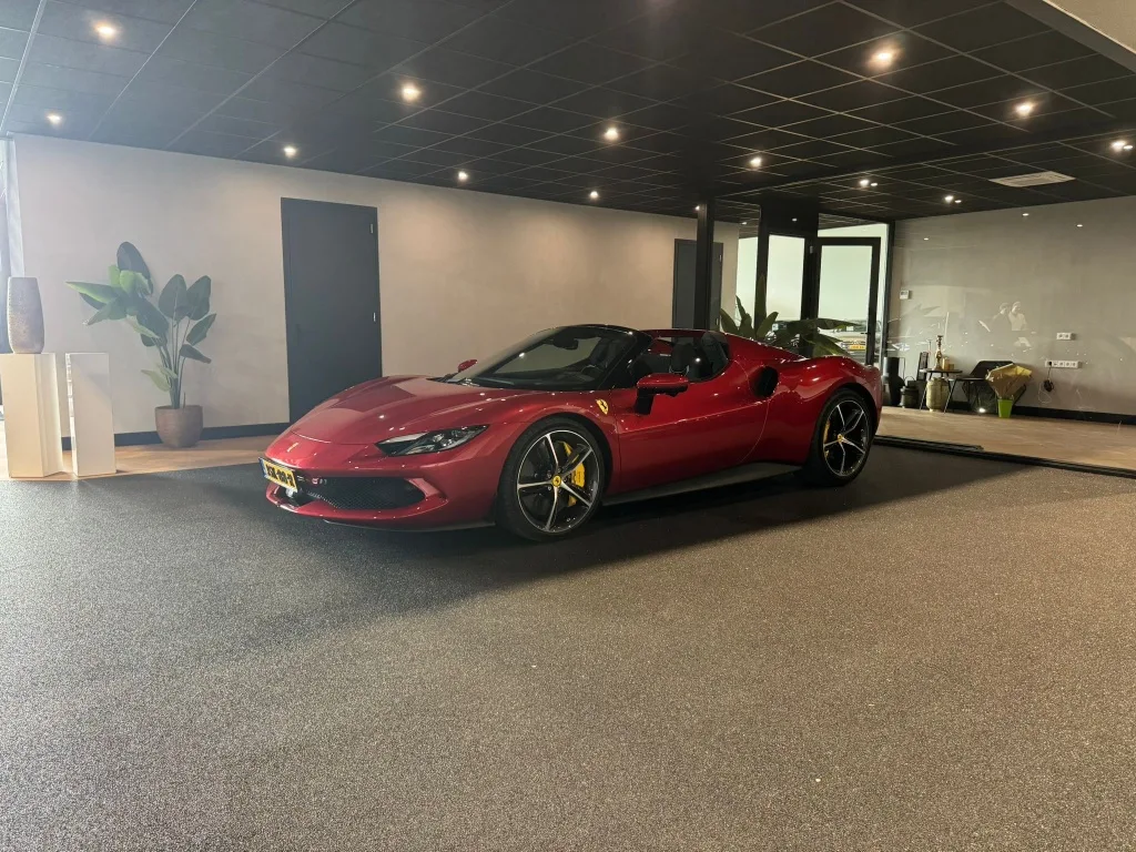 Ferrari 296 (2025) — foto 1