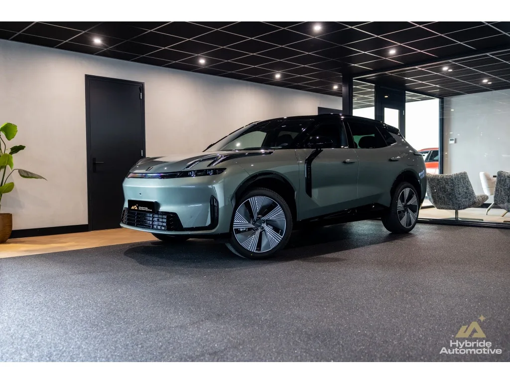 Lynk & Co 08 (2026) — foto 1