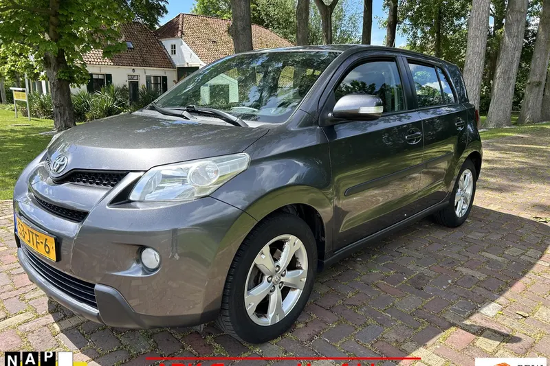 Toyota Urban Cruiser (2009)