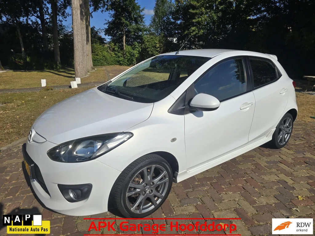 Mazda 2 (2008) — foto 1