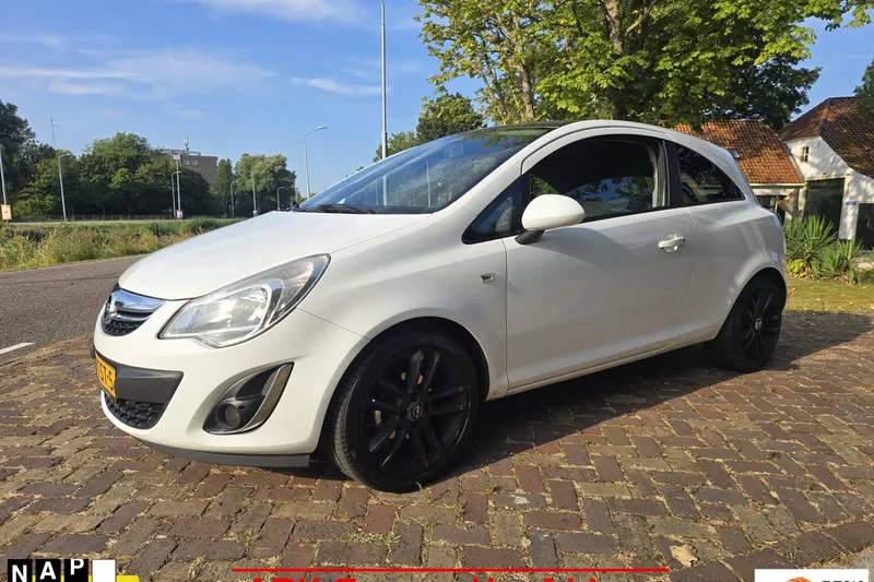 Opel Corsa (2012)