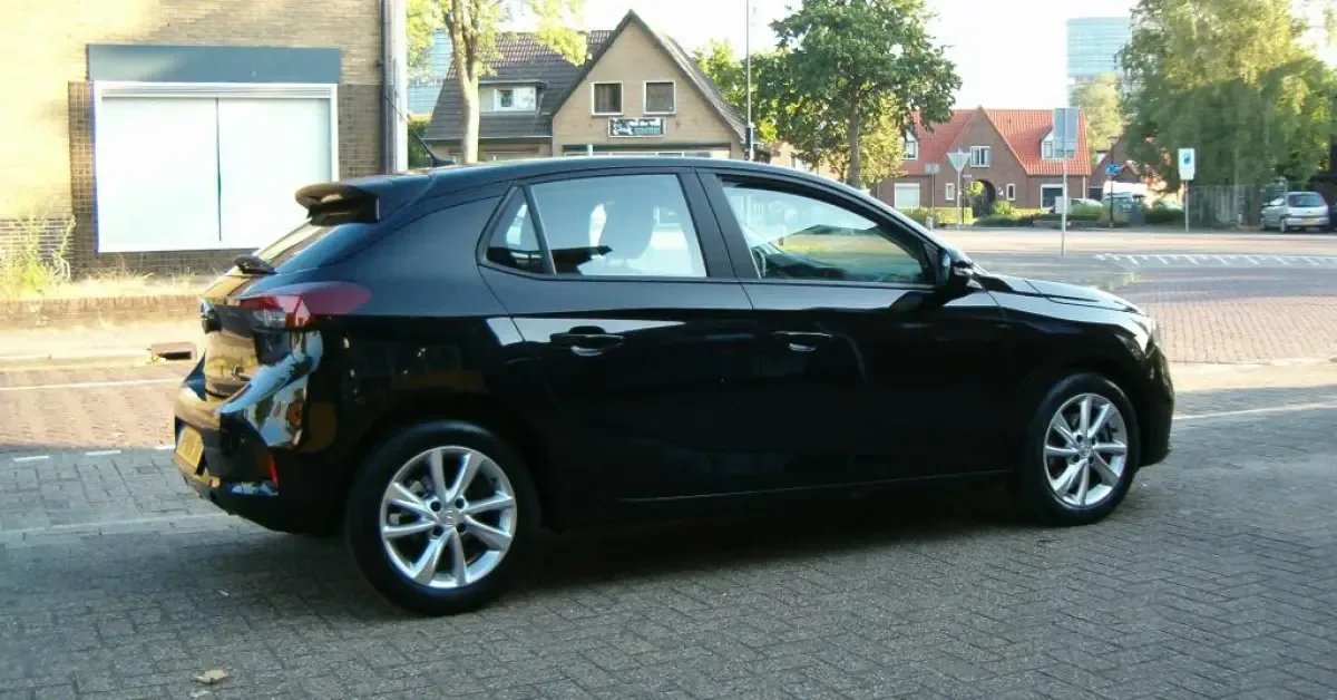 Opel Corsa (2023) — foto 1