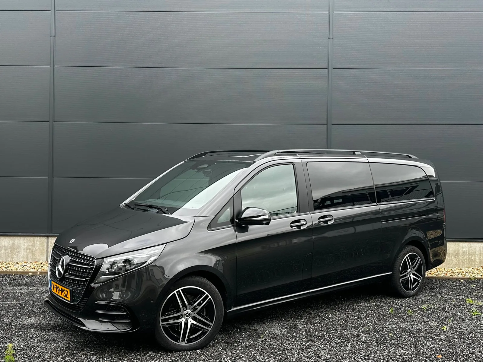 Mercedes-Benz V-Klasse (2024) — foto 1