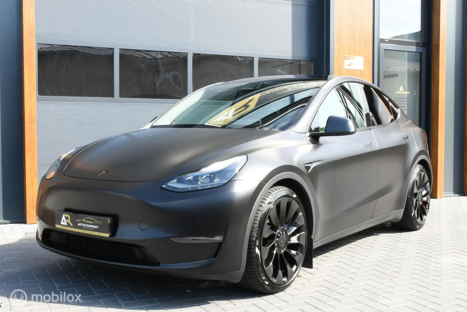 Tesla Model Y (2022) — foto 1