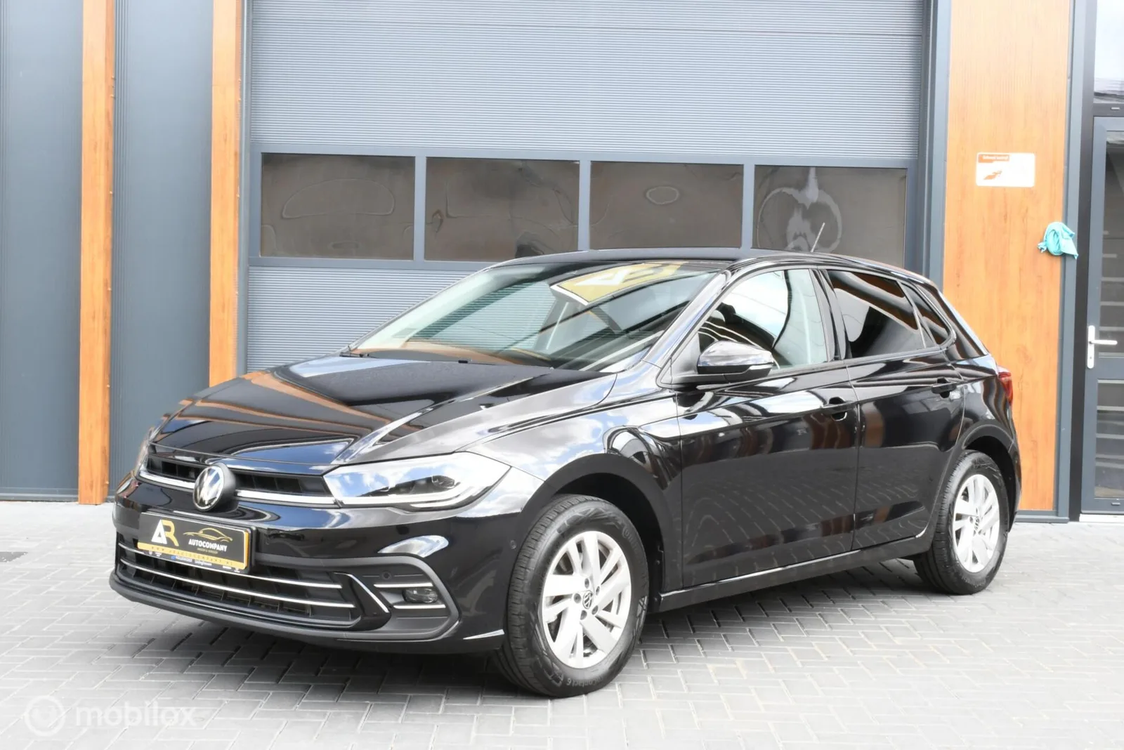 Volkswagen Polo (2024) — foto 1