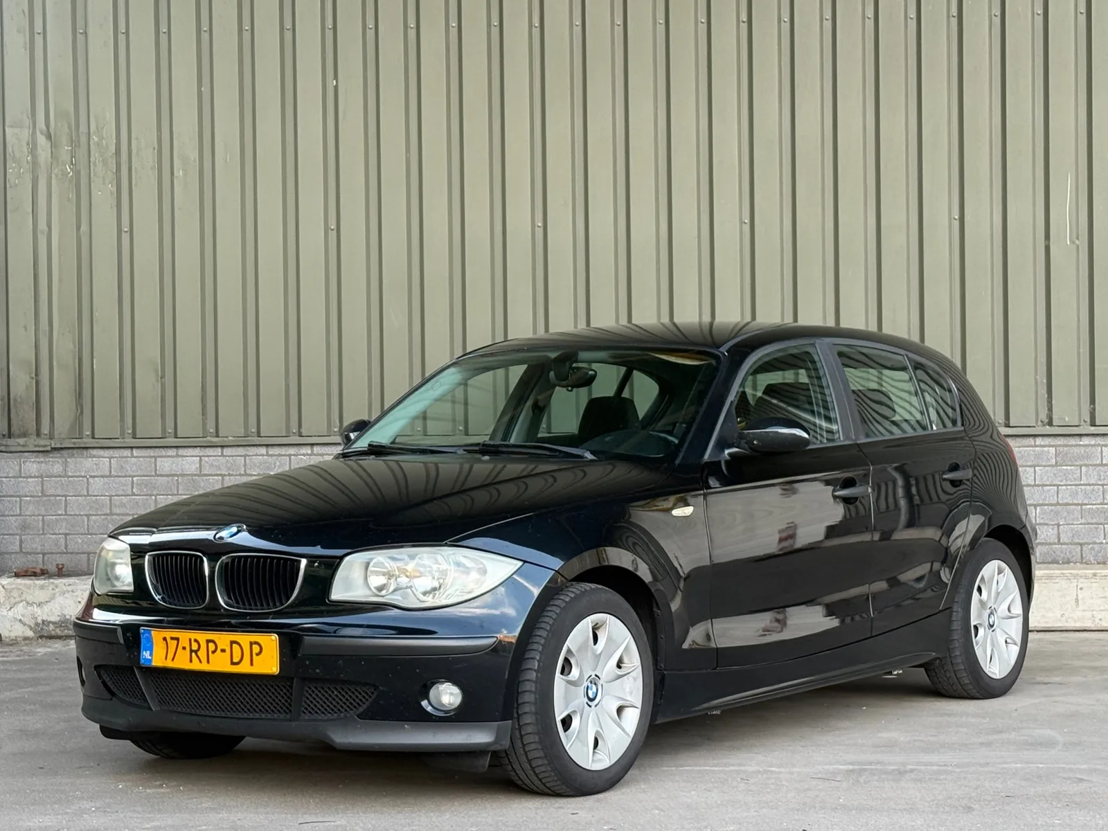 BMW 1-Serie (2005) — foto 1