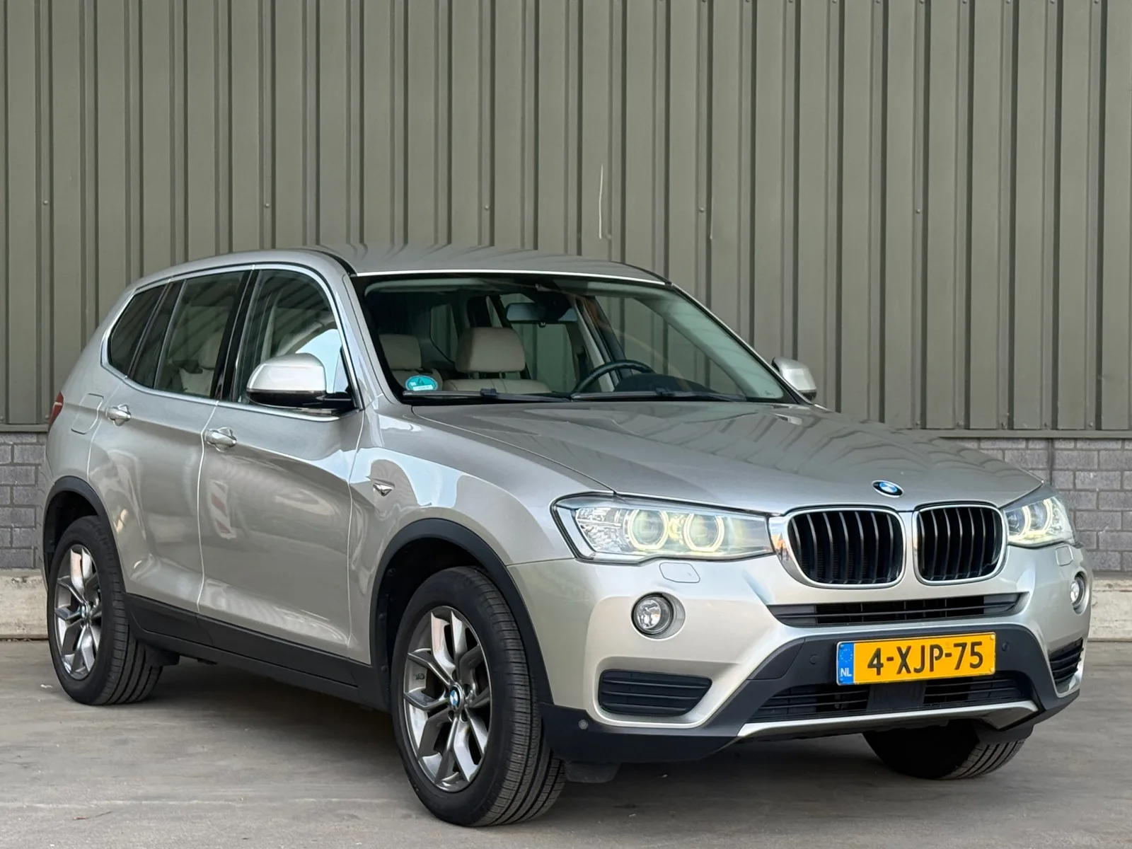 BMW X3 (2014) — foto 1