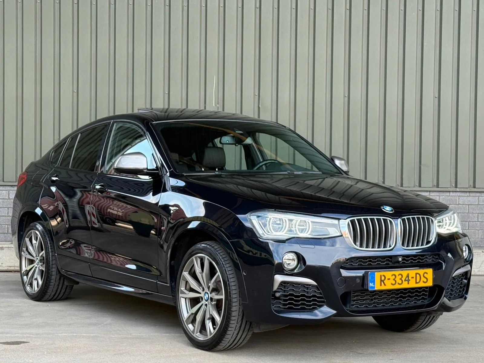 BMW X4 (2016) — foto 1