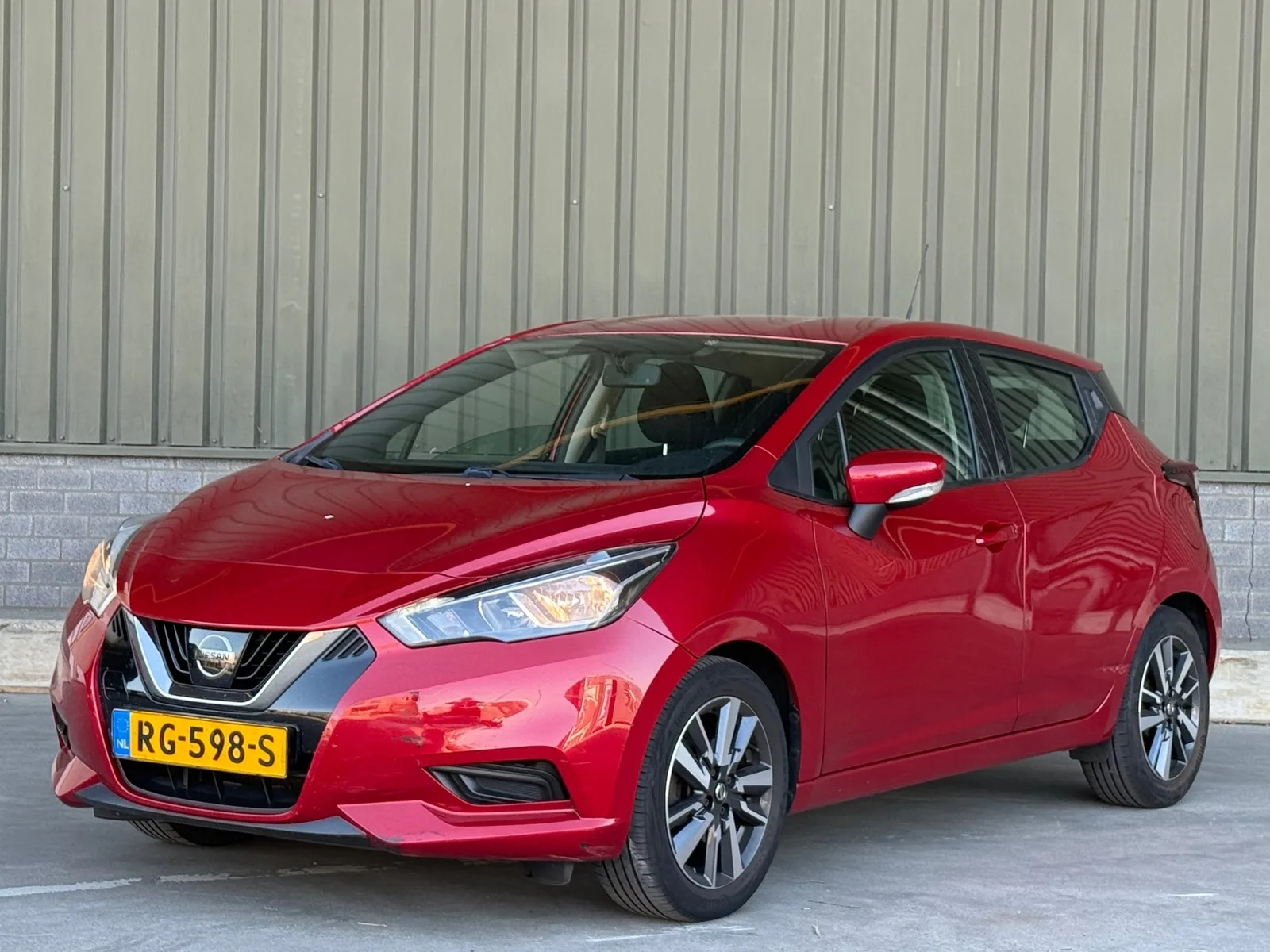 Nissan Micra (2017) — foto 1