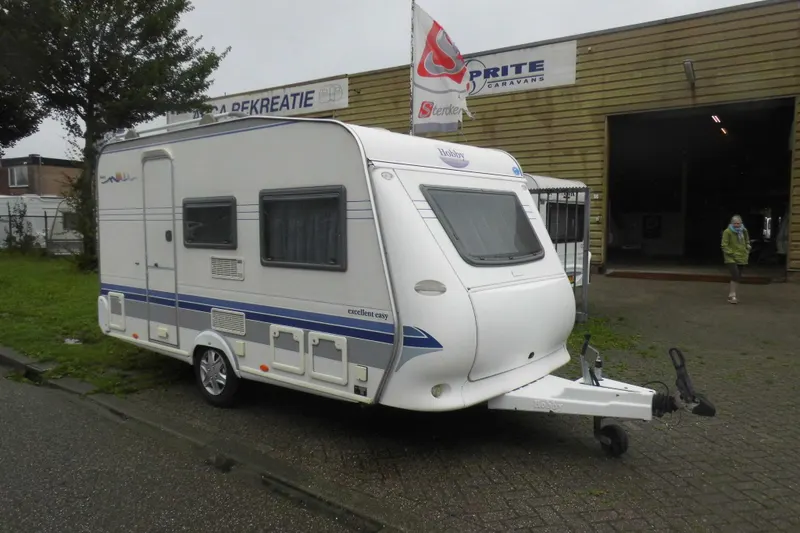 Hobby Excellent (2003)
