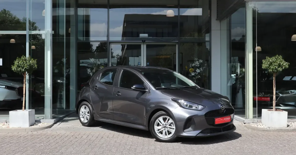 Mazda 2 (2025) — foto 1