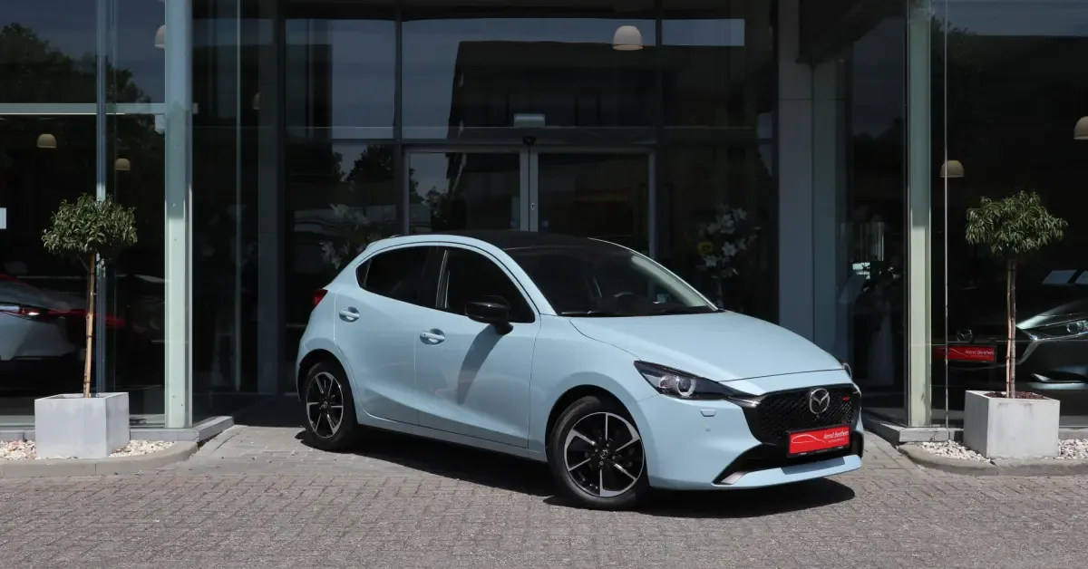 Mazda 2 (2024) — foto 1
