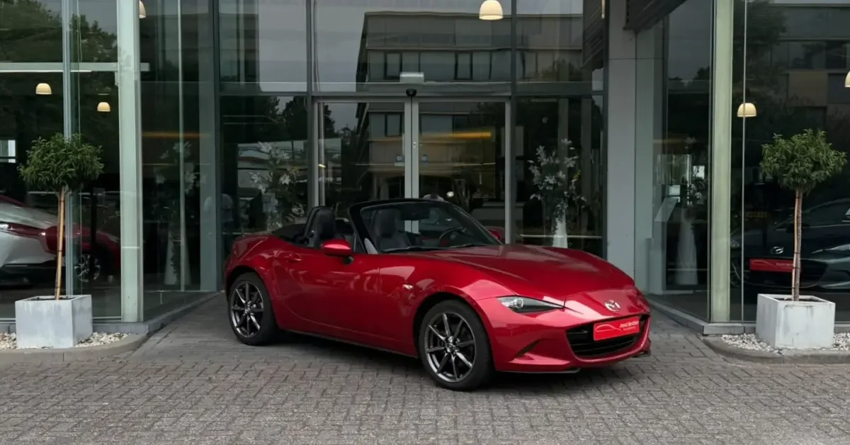 Mazda MX-5 (2015) — foto 1
