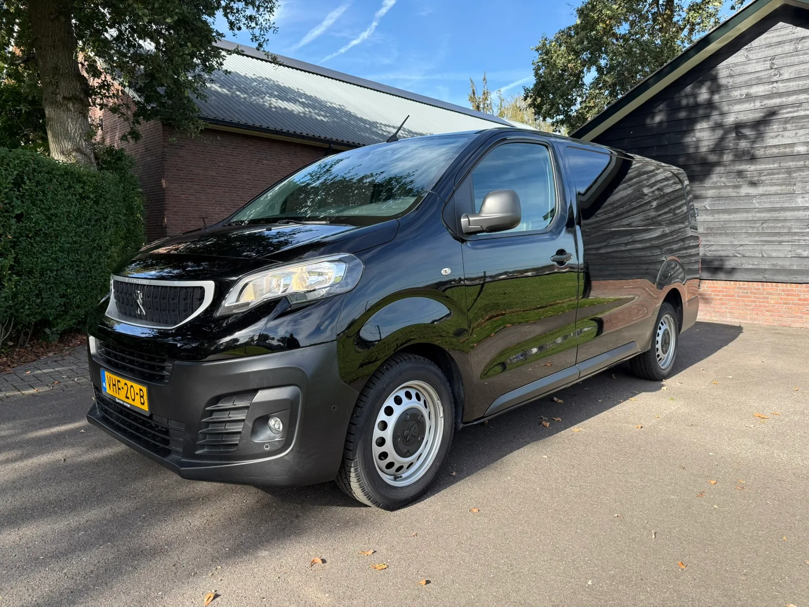 Peugeot Expert (2020) — foto 1